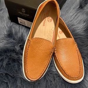 Tan marc joseph loafers boys size 2.5 brand new